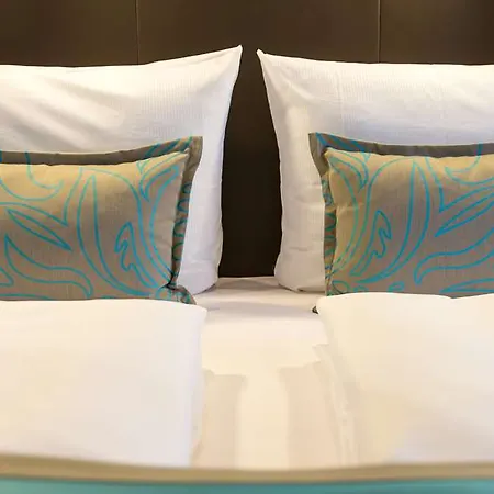 One Nuernberg-plaerrer Hotel 3*